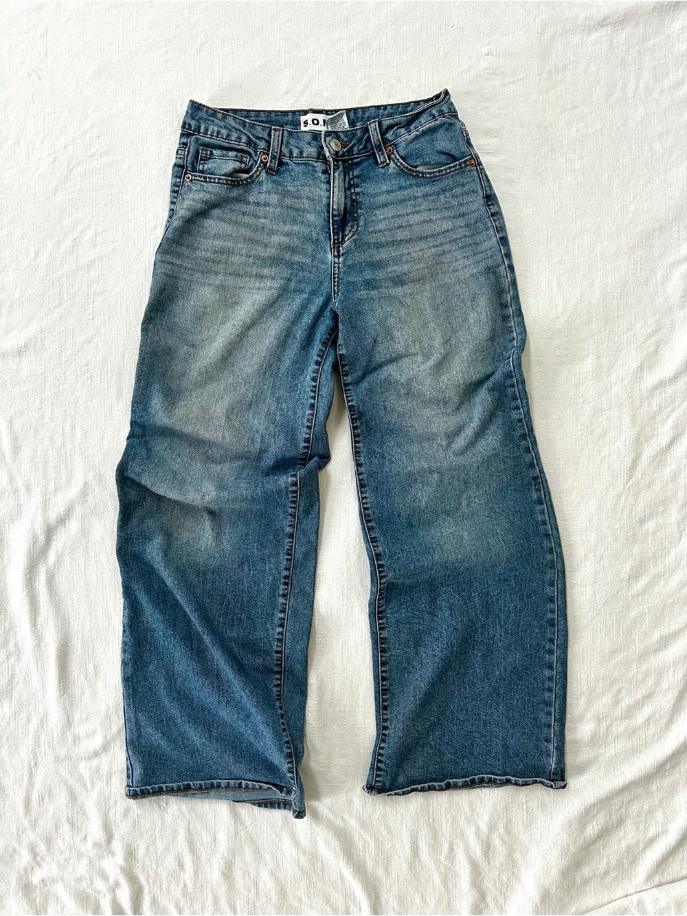 S.O.N.G. low rise wide leg light wash baggy / flare size 5